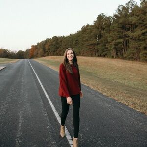 Meet your Posher, Cait